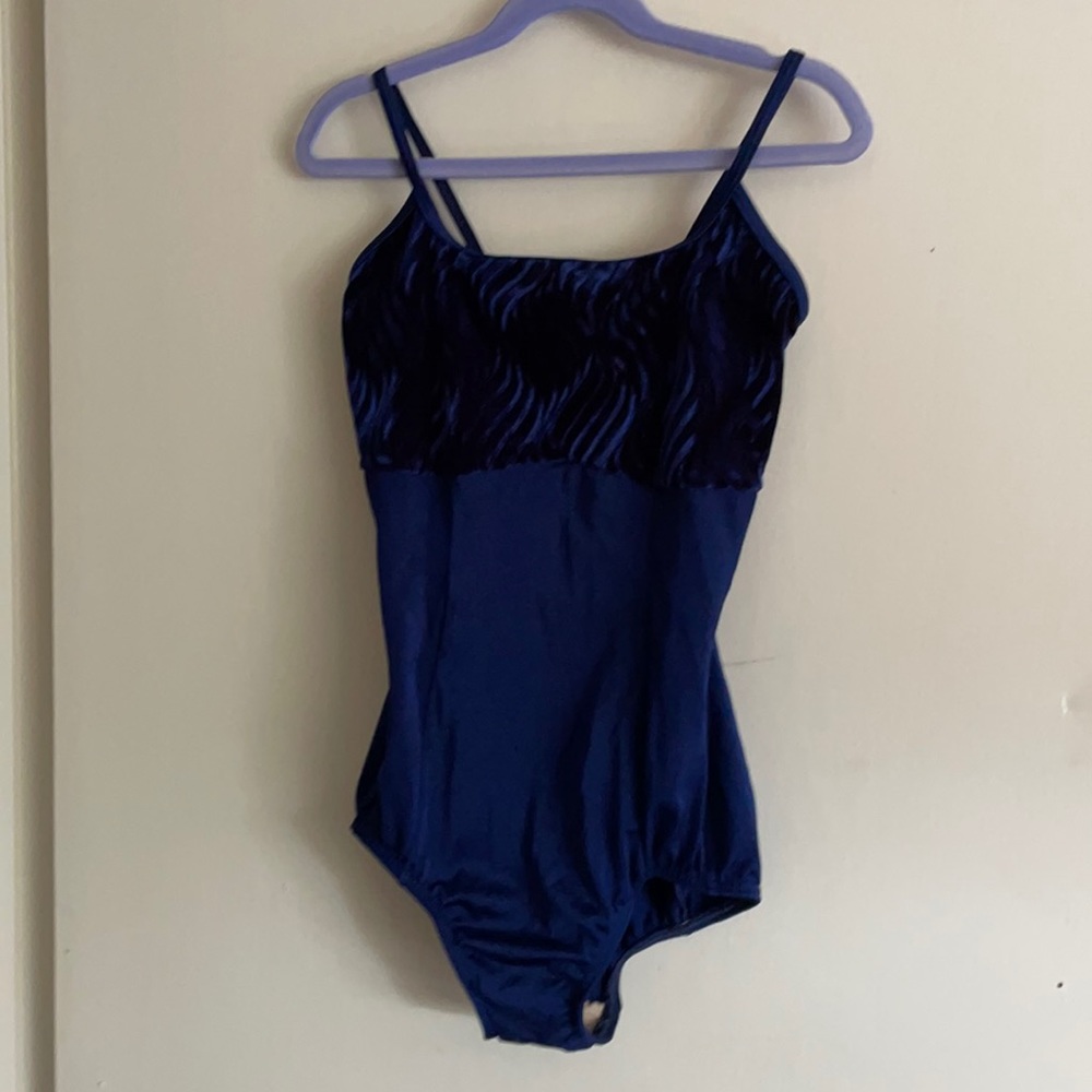 Body Wrappers leotard with velvet, size small